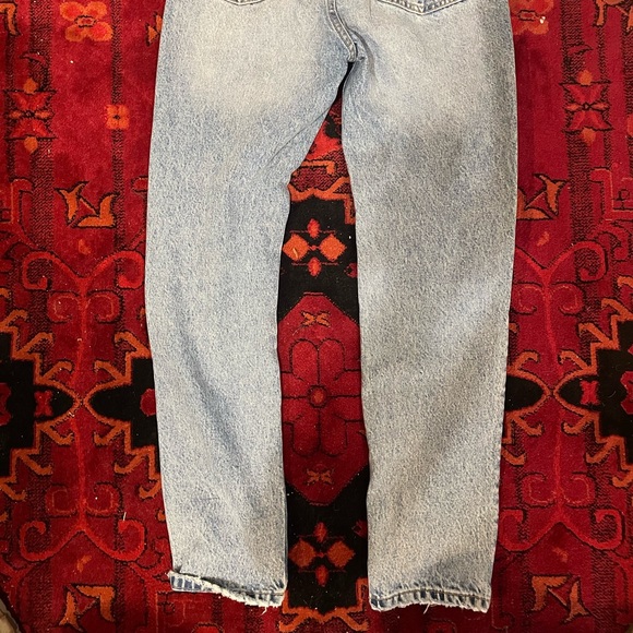 Zara Ripped Mom Jeans size US 26 - Picture 5 of 6